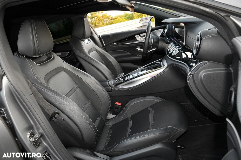 Mercedes-Benz AMG GT 43 4MATIC+ - 12