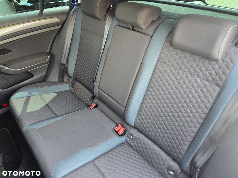 Volkswagen Golf - 13