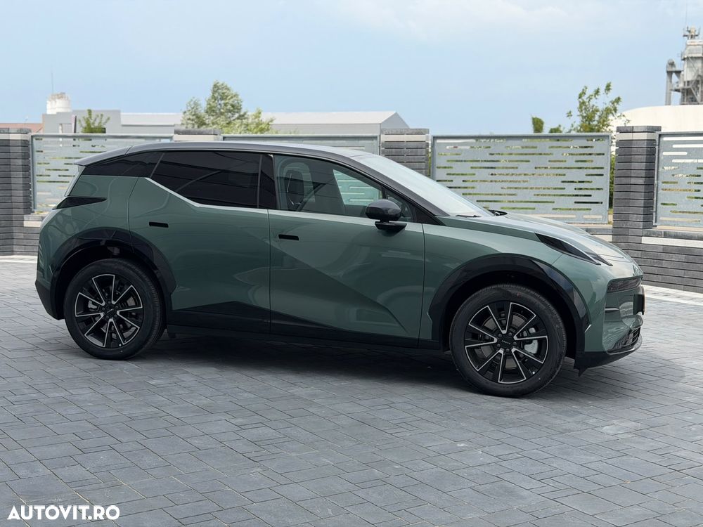 Zeekr X - 3