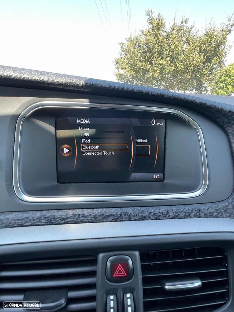 Volvo V40 Cross Country 1.6 D2 Kinetic Powershift - 24
