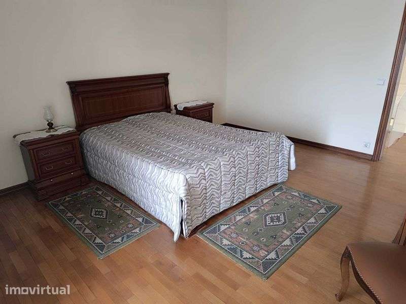 Vende-se Moradia - Grande imagem: 4/12