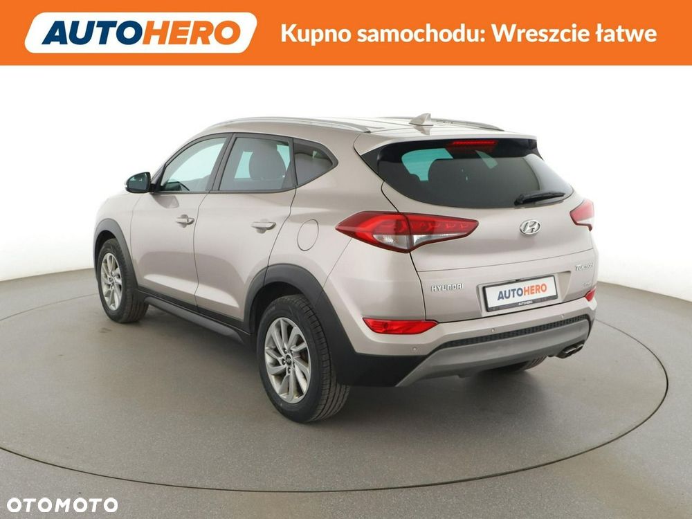 Hyundai Tucson 2.0 CRDi 4WD Automatik Advantage - 5