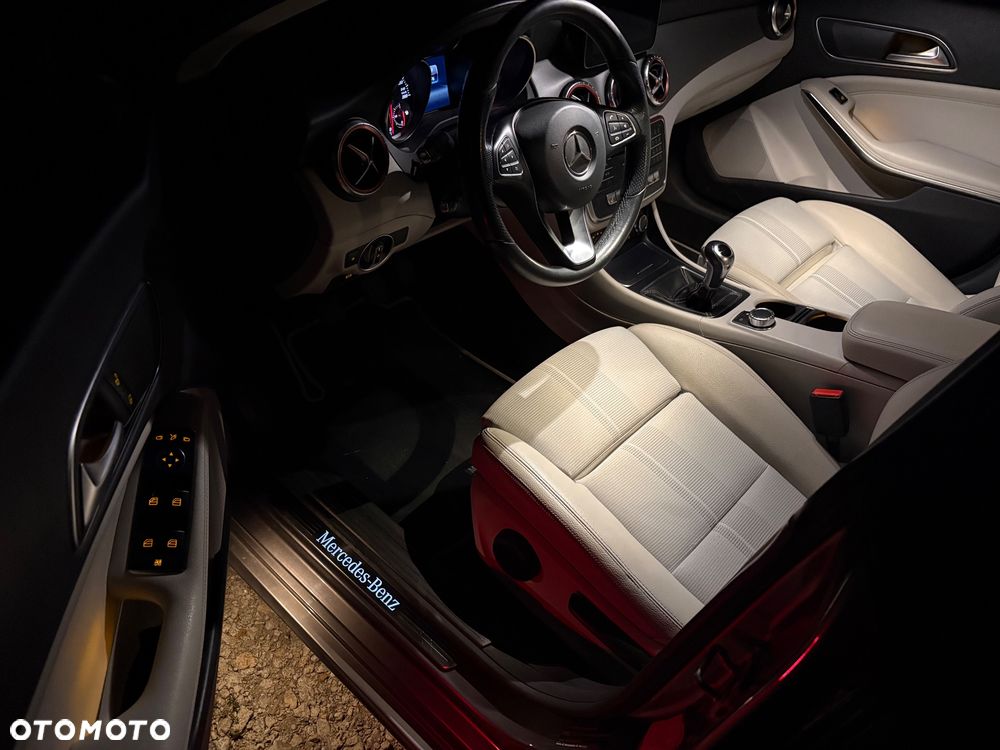 Mercedes-Benz CLA 180 - 23