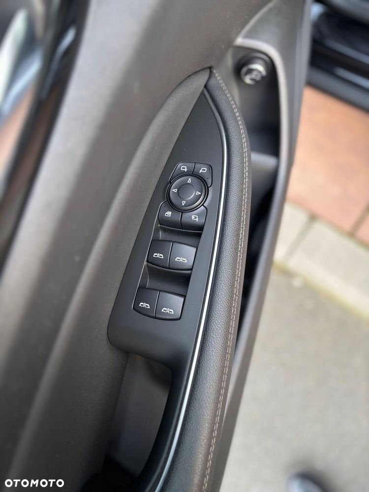 Opel Insignia 2.0 Automatik Ultimate 120 Jahre - 16