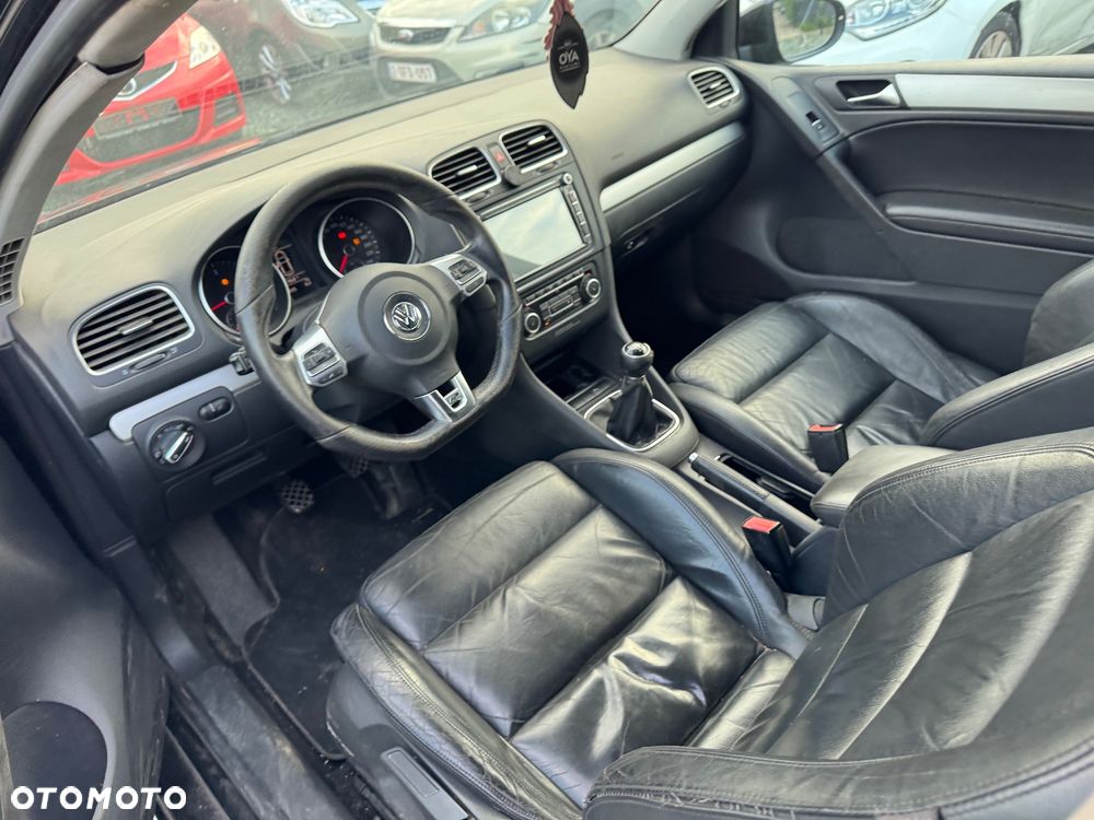 Volkswagen Golf 2.0 TDI DPF MATCH - 8