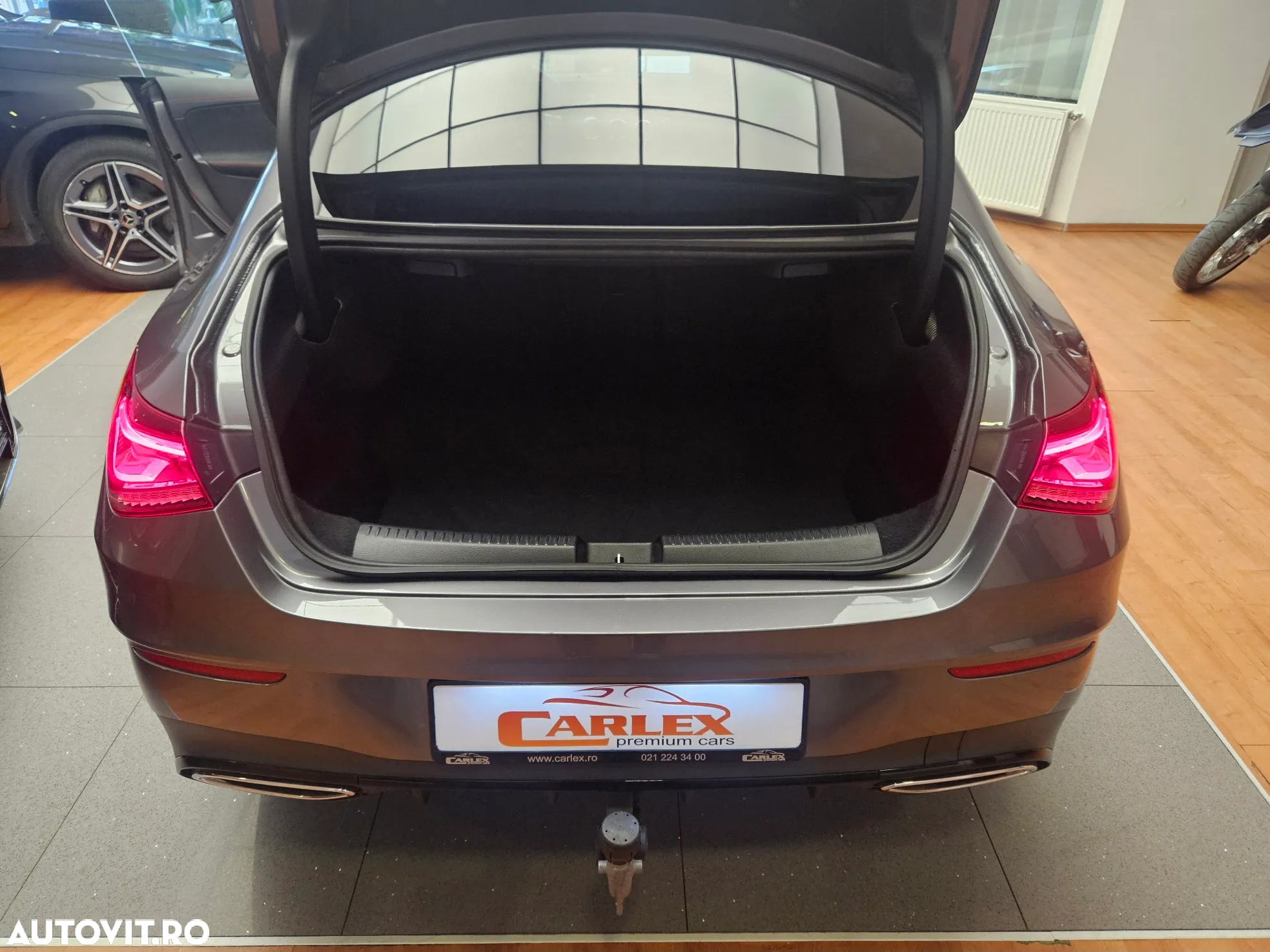 Mercedes-Benz CLA 250 e 8G-DCT AMG Line Advanced Plus - 12