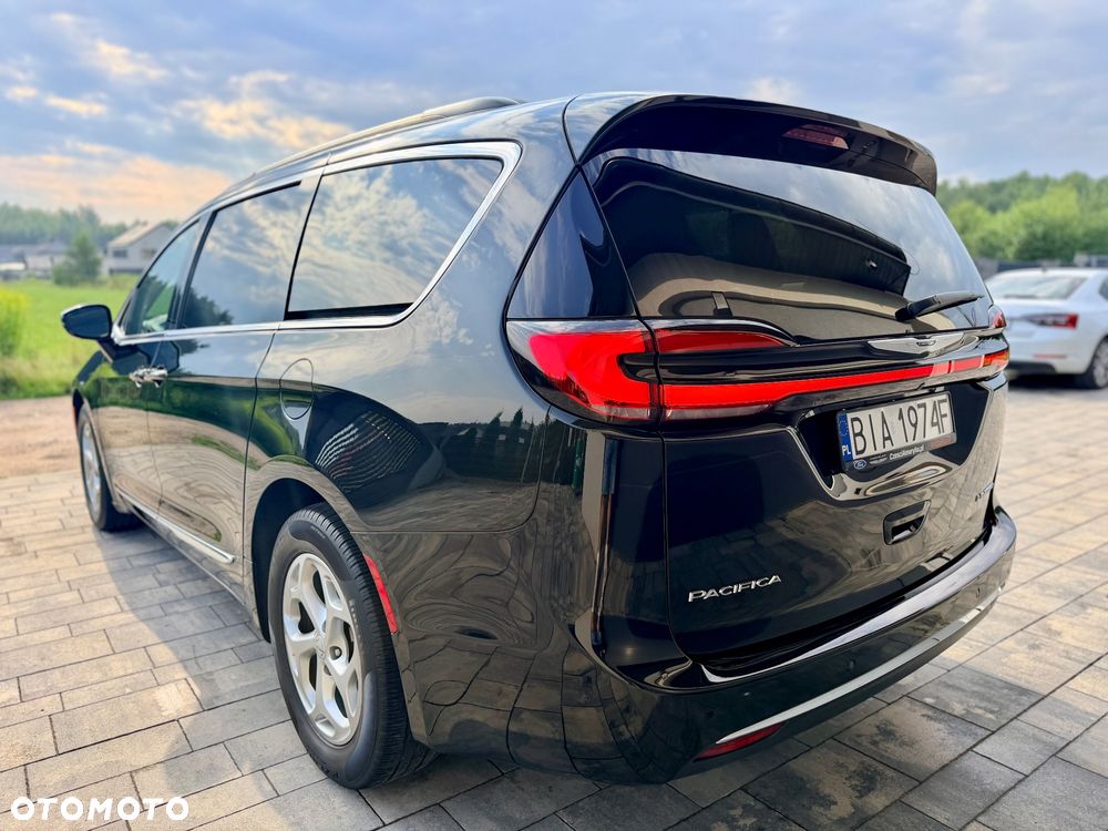 Chrysler Pacifica - 6