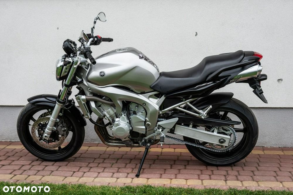 Yamaha FZ - 9