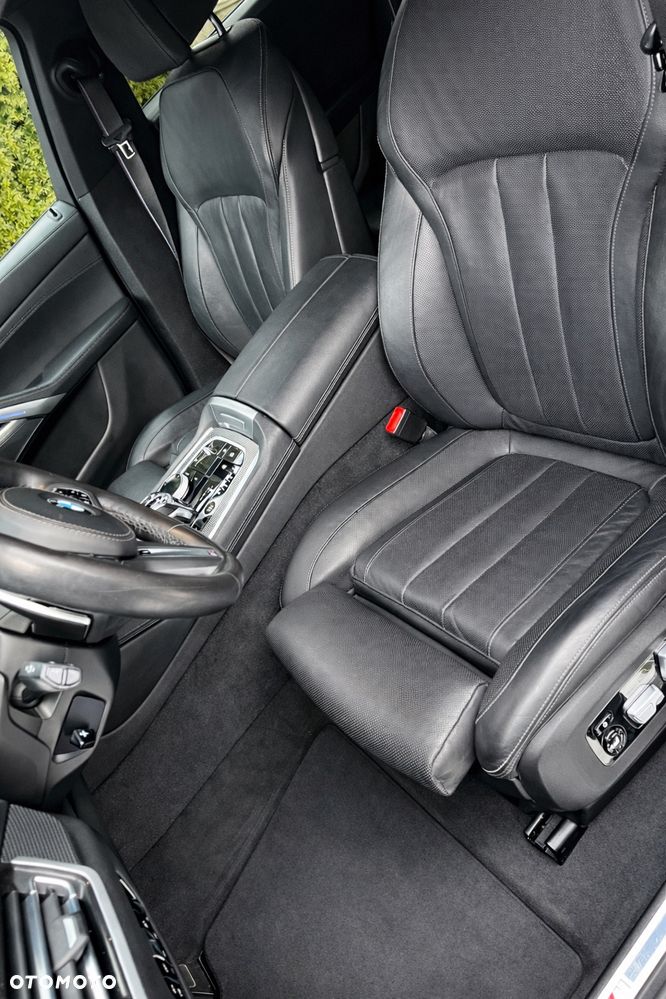 BMW X6 - 10