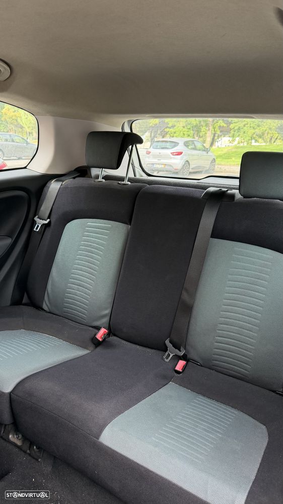 Fiat Grande Punto - 9