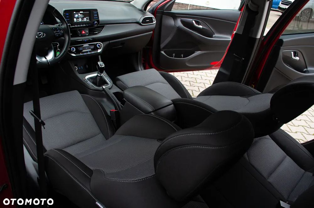 Hyundai i30 1.0 T-GDI Premium - 36