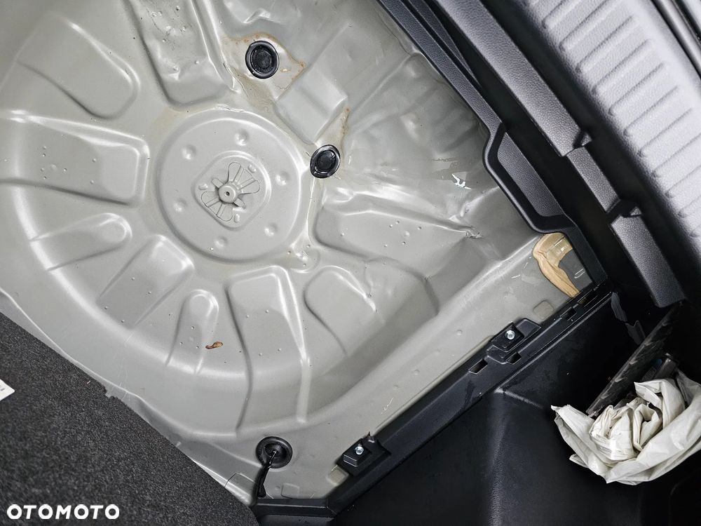 Toyota Yaris Cross Hybrid 1.5 Comfort - 28