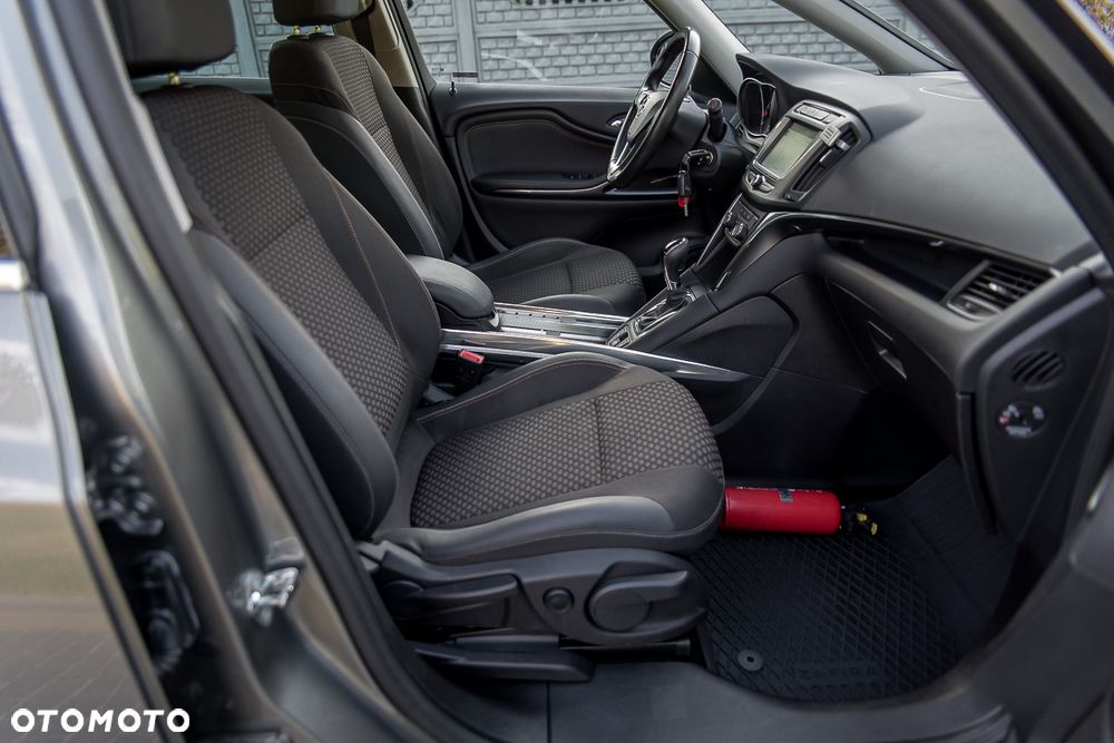 Opel Zafira Tourer 1.4 Turbo Automatik Selection - 33