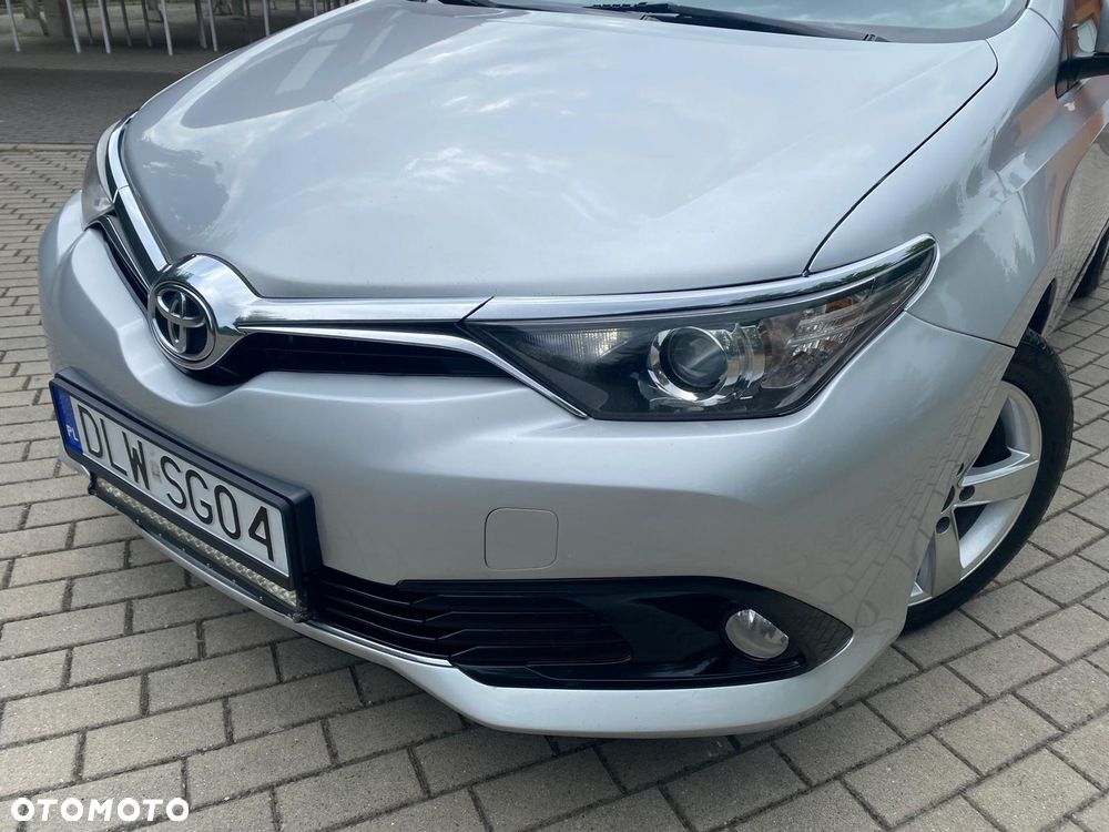 Toyota Auris - 38
