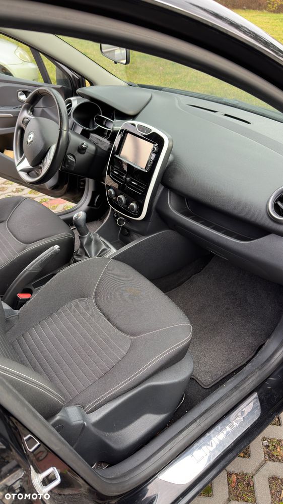 Renault Clio 1.2 16V Limited - 11