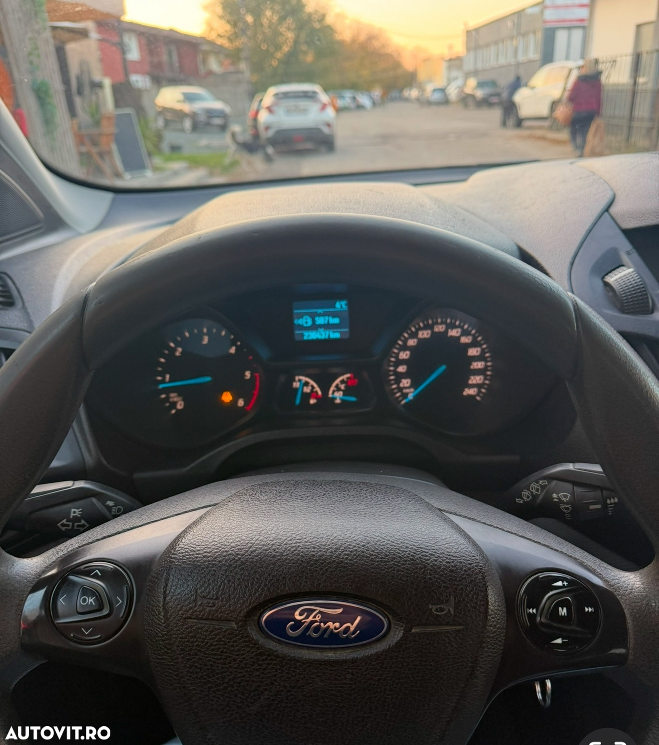 Ford Transit Connect - 5