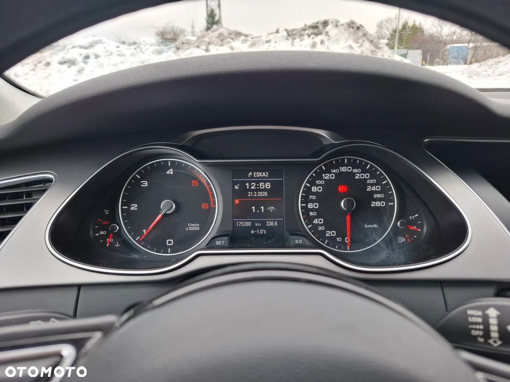 Audi A4 Avant 3.0 TDI DPF Ambiente - 8