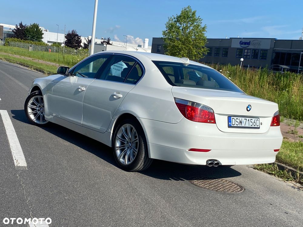 BMW Seria 5 520i - 9