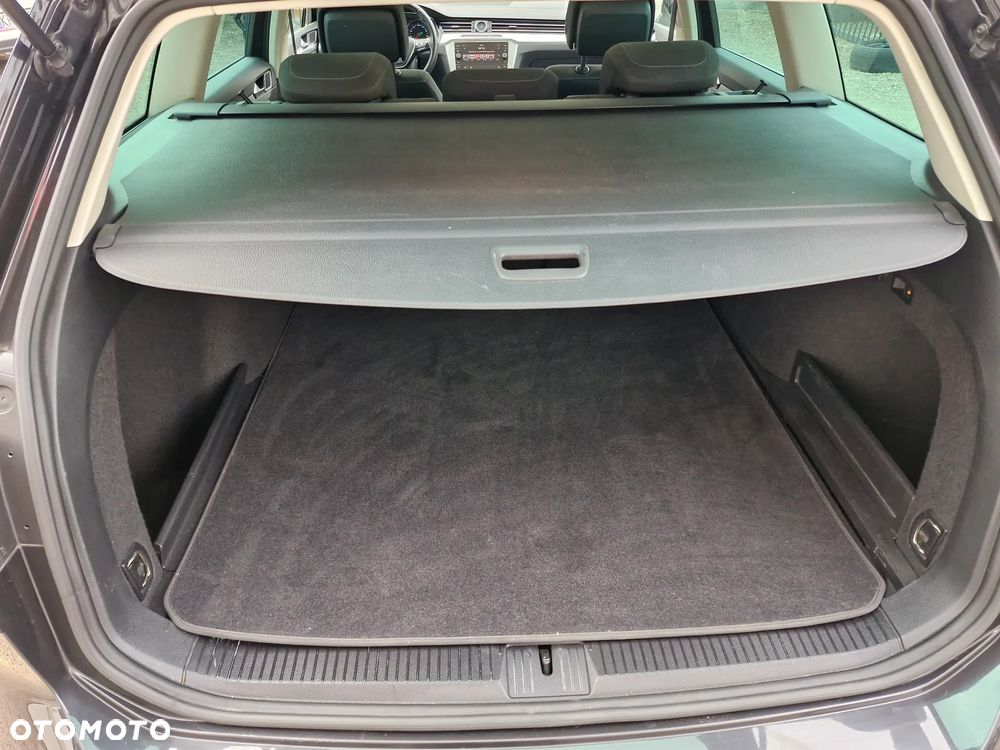 Volkswagen Passat 2.0 TDI BMT Highline DSG7 - 29