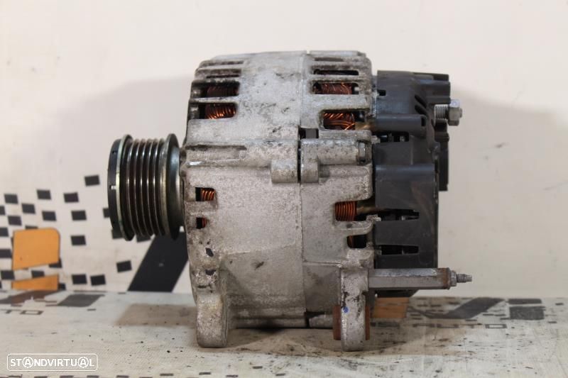 Alternador Volkswagen Golf Vi (5K1)  03L903023f / Tg14c026 / 2607703A - 3