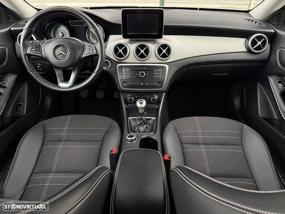 Mercedes-Benz CLA 180 d Urban - 9