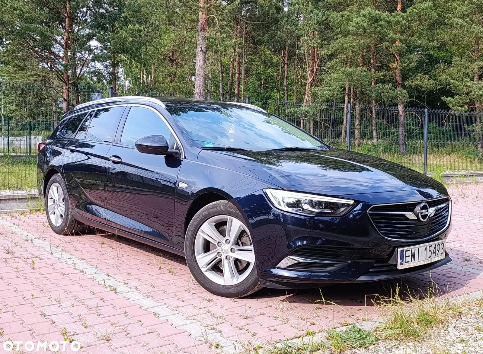 Opel Insignia Sports Tourer 2.0 Diesel Automatik Innovation - 2