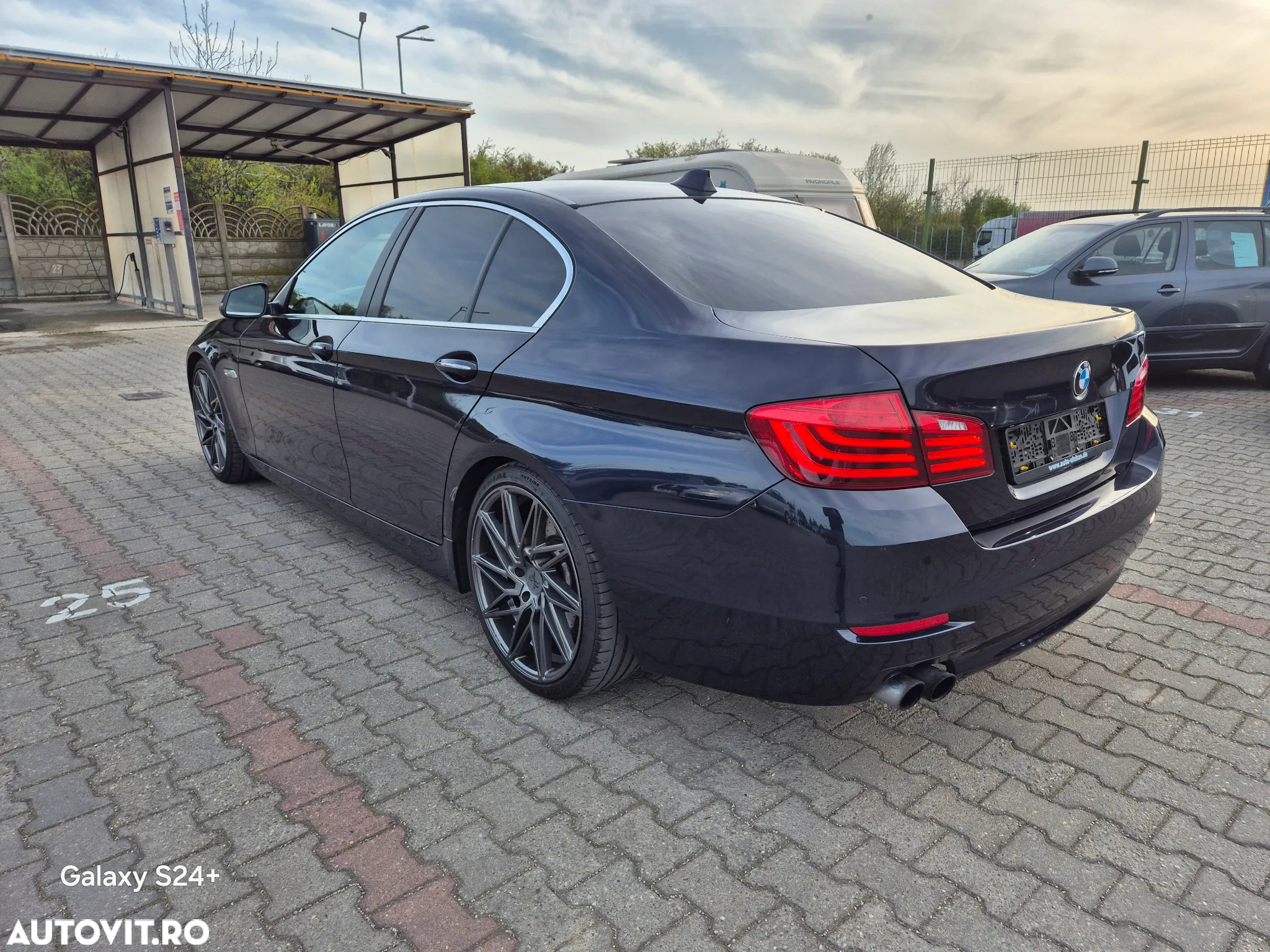 BMW Seria 5 520d xDrive AT - 5