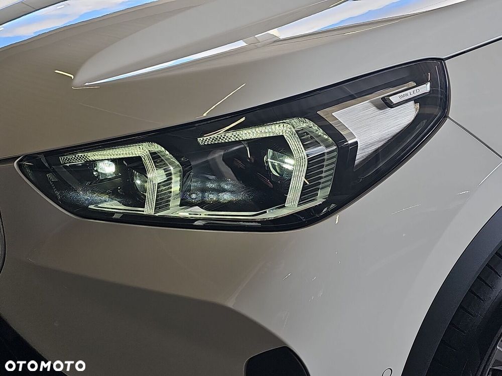 BMW X1 sDrive18i - 35