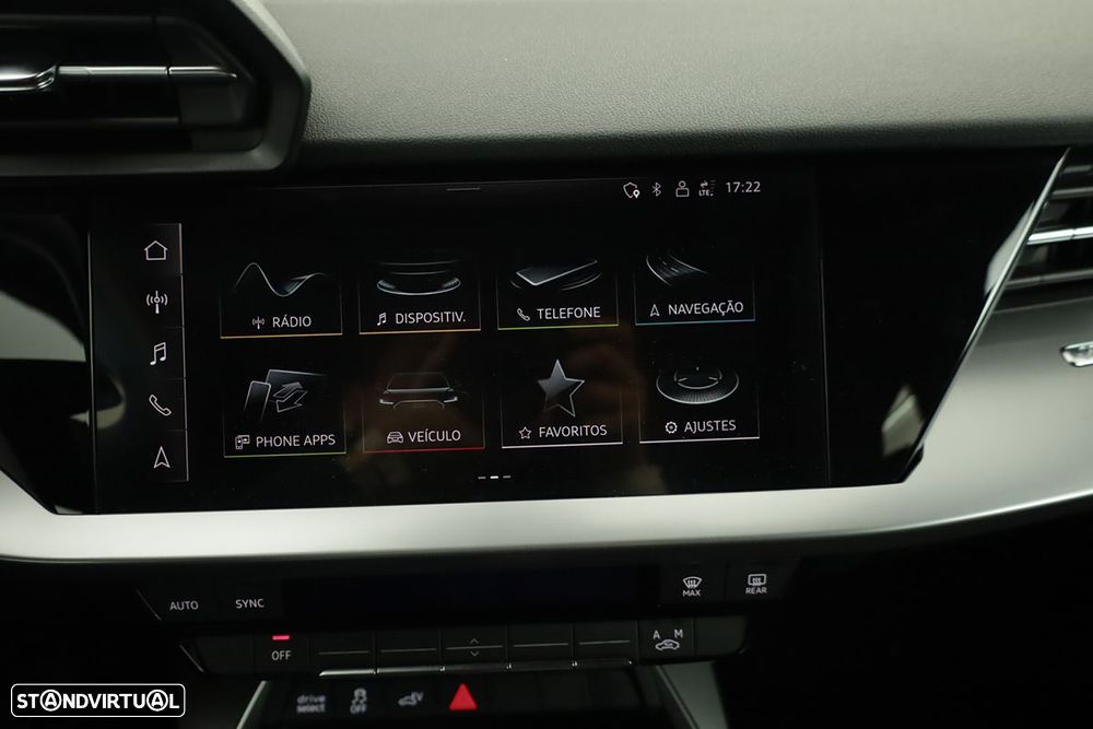 Audi A3 Sportback 45 TFSIe S line - 11