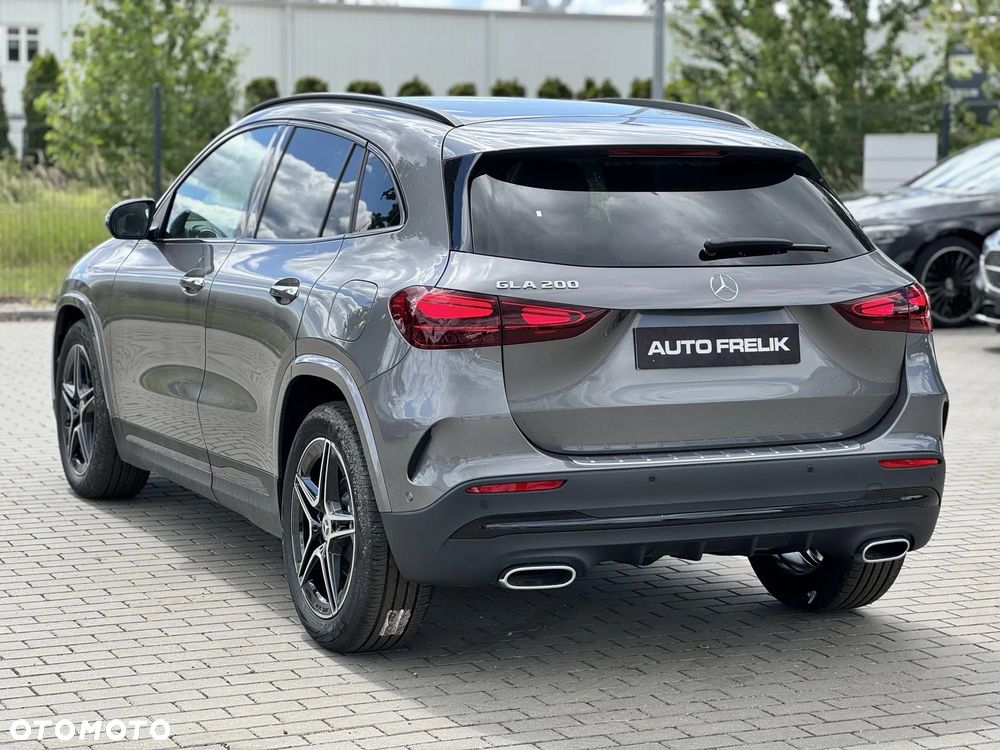 Mercedes-Benz GLA 200 mHEV AMG Line 7G-DCT - 12