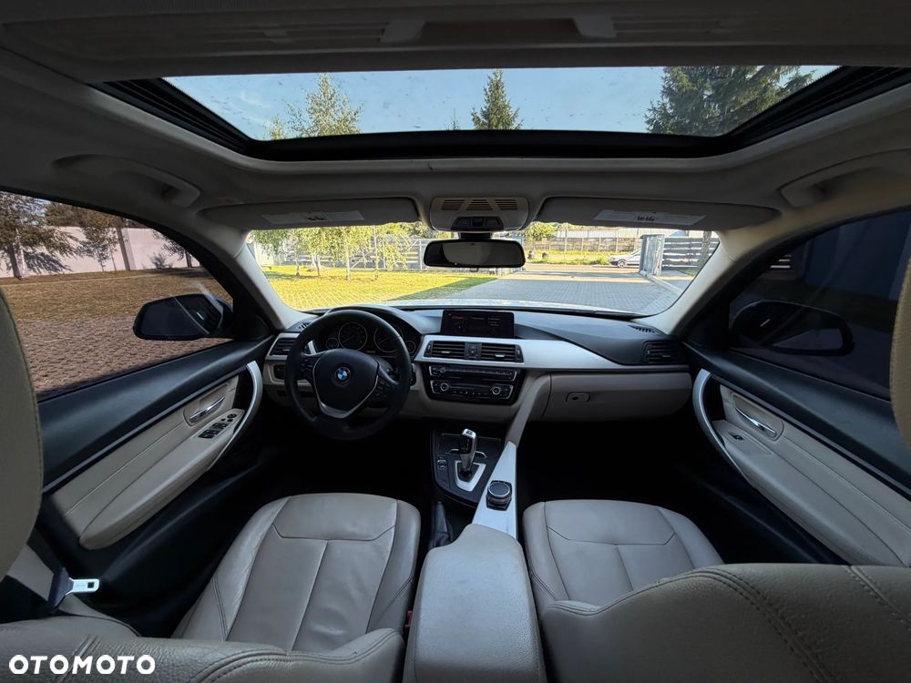 BMW Seria 3 320i - 8