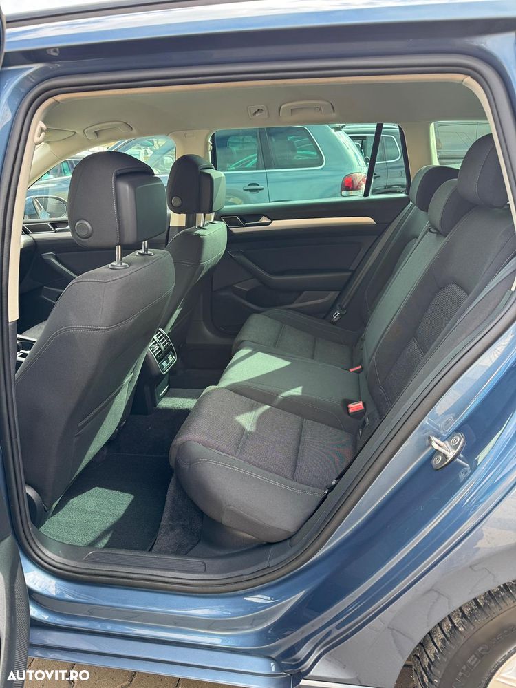Volkswagen Passat 2.0 TDI SCR DSG Business - 22