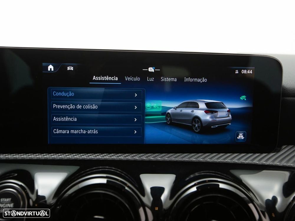 Mercedes-Benz A 250 e - 25