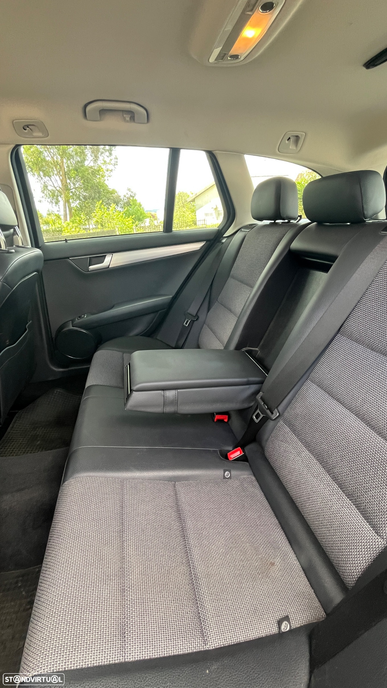 Mercedes-Benz C 220 Station CDI DPF Auto Avantgarde - 13