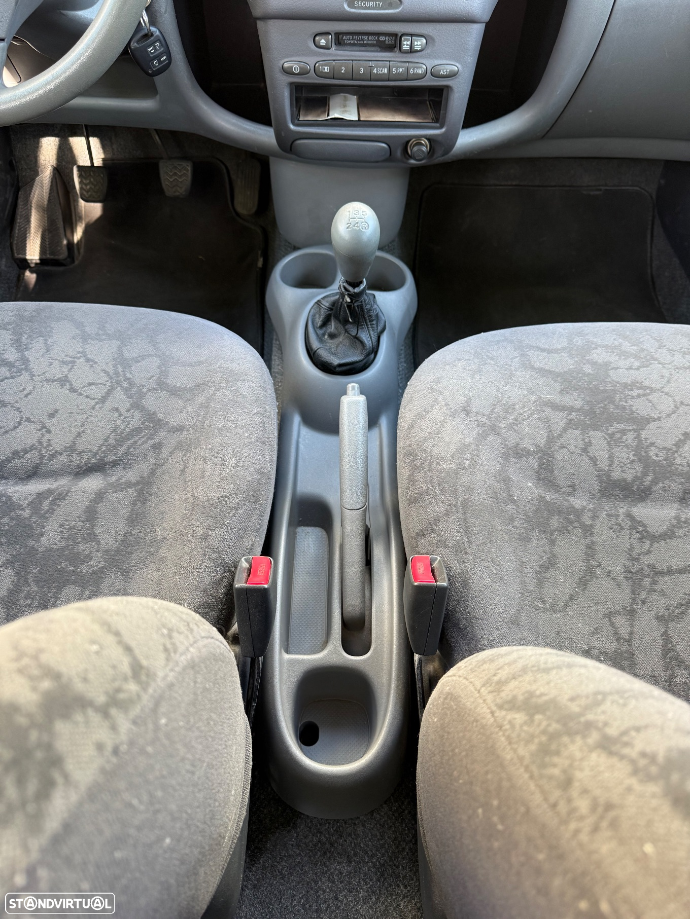 Toyota Yaris 1.0 Sol ABS+CD+AC - 18