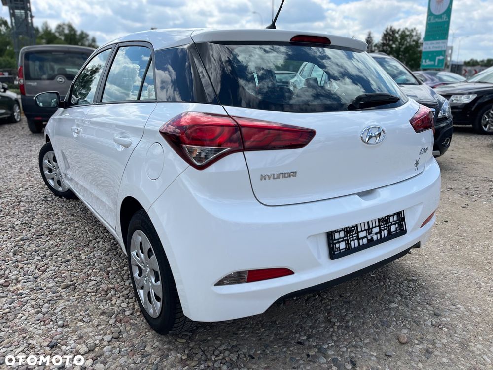 Hyundai i20 1.2 Trend - 35