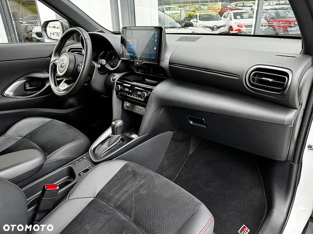 Toyota Yaris Cross Hybrid 1.5 GR Sport - 9
