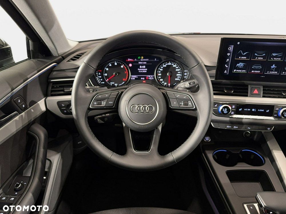 Audi A4 Limousine - 17