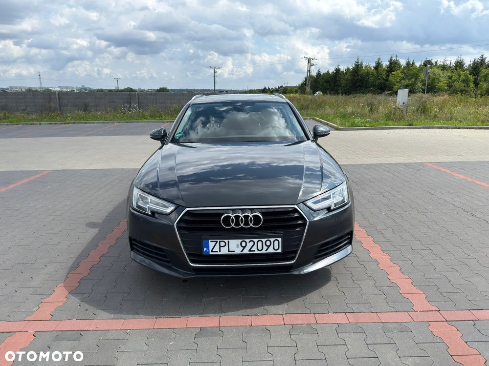Audi A4 Avant 2.0 TDI ultra S tronic - 2