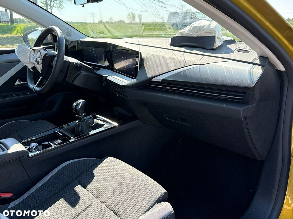 Opel Astra 1.2 Turbo Edition - 18