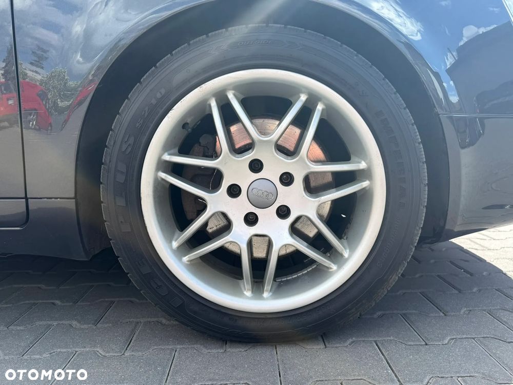 Audi A4 Avant 2.0 TDI - 19
