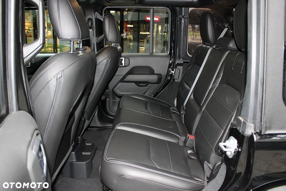 Jeep Wrangler 2.0 4xe Plug-In Hybrid Softtop Sahara - 16