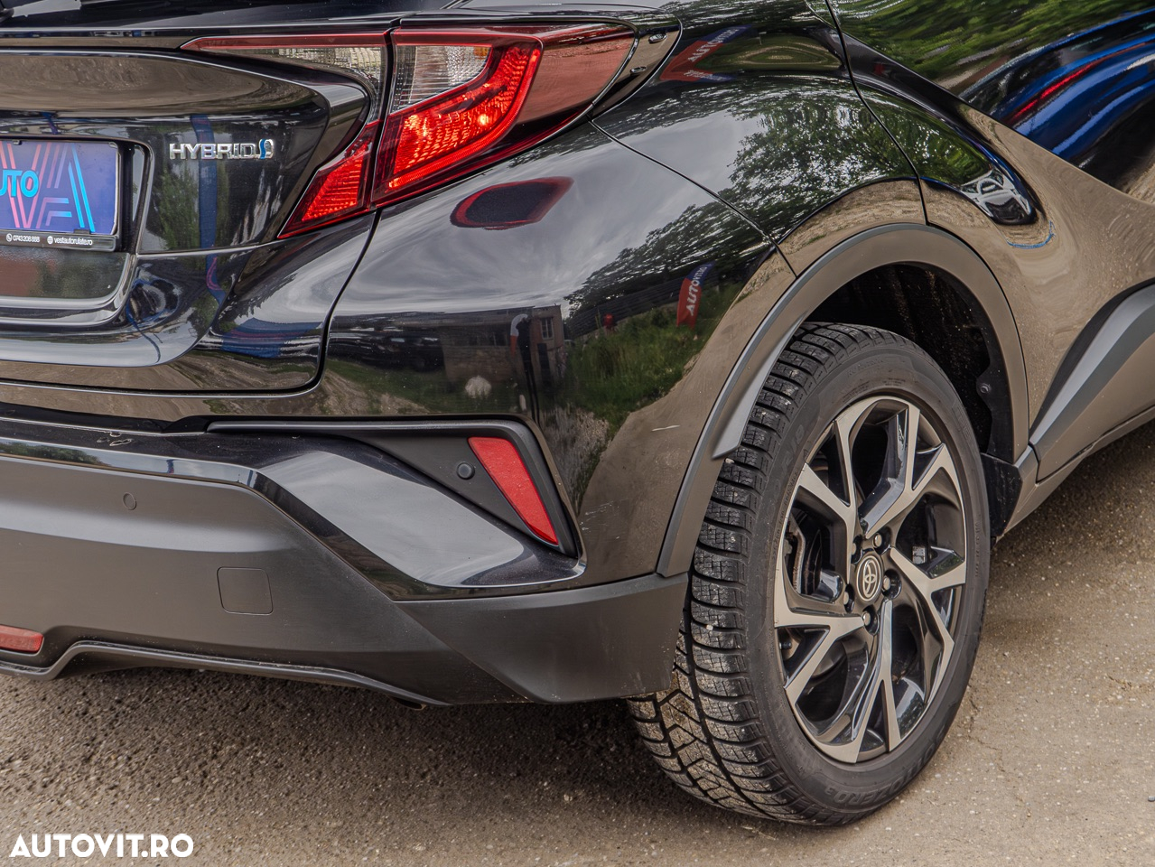 Toyota C-HR 1.8 Hybrid Business Edition - 19