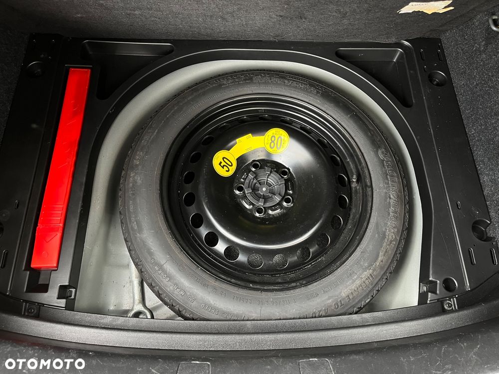 Volvo V40 - 29