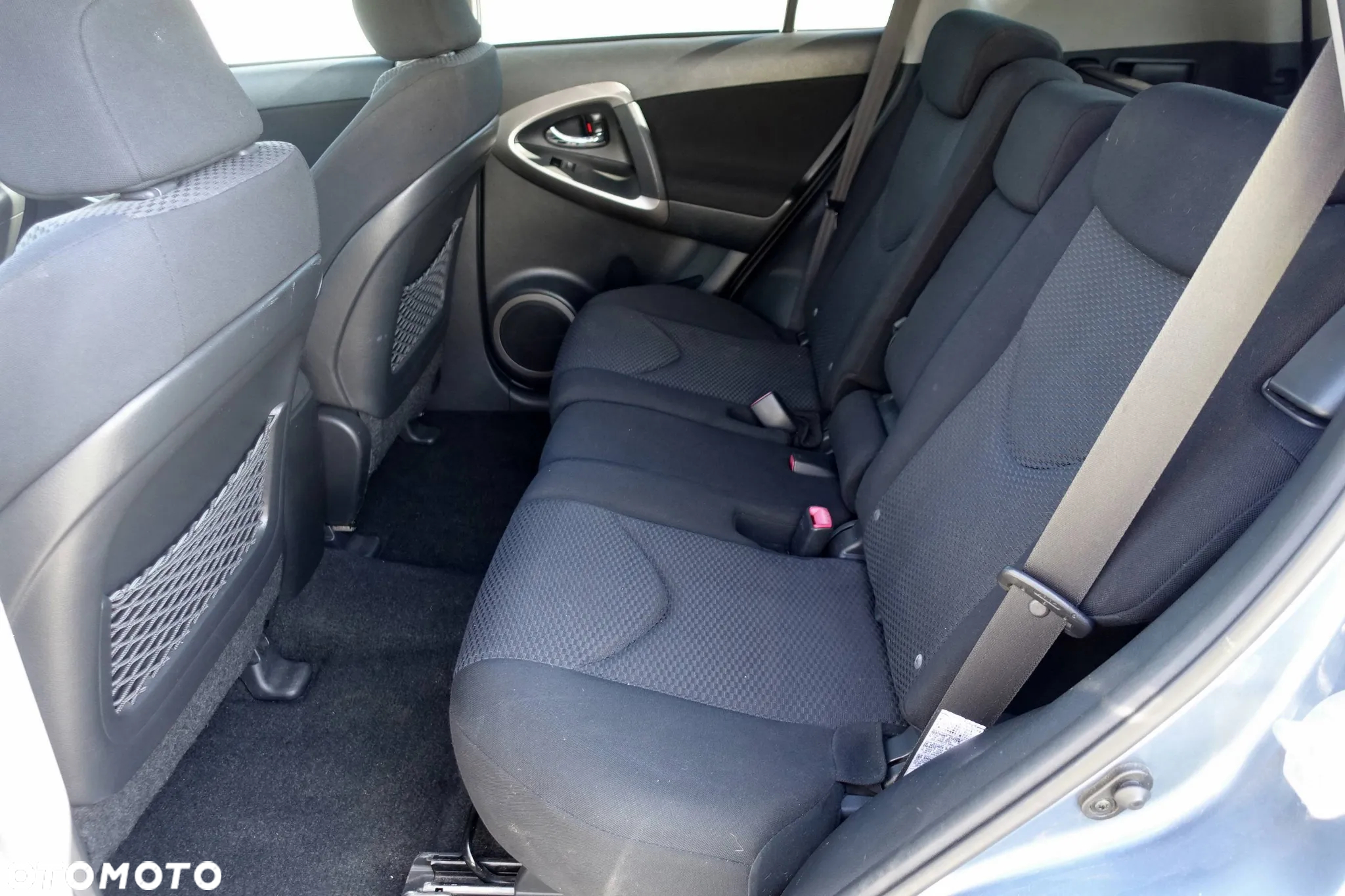 Toyota RAV4 2.2 D-4D 4x4 - 13
