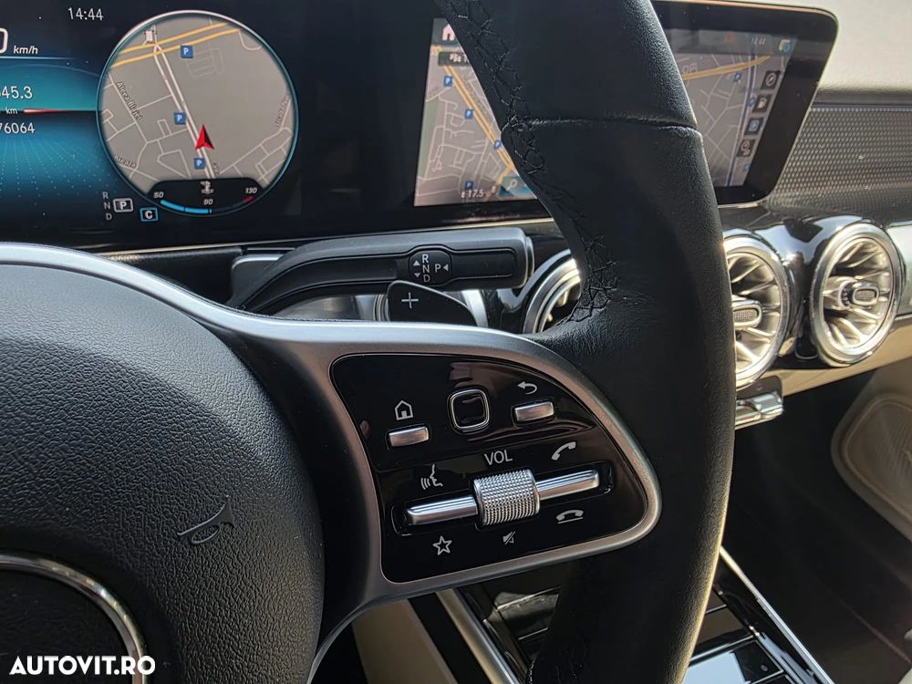 Mercedes-Benz GLB 250 8G-DCT Progressive - 15