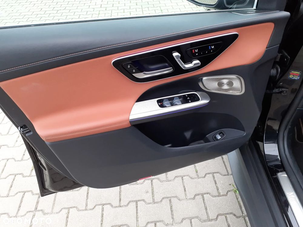Mercedes-Benz GLC 220 d mHEV 4-Matic AMG Line - 18