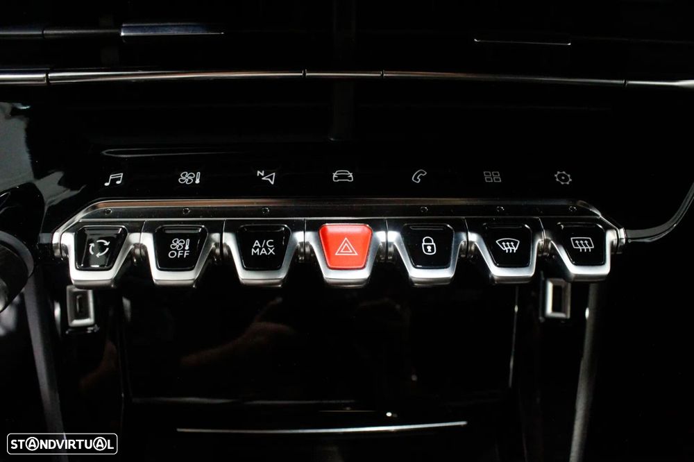 Peugeot 2008 1.2 PureTech GT Line EAT8 - 37