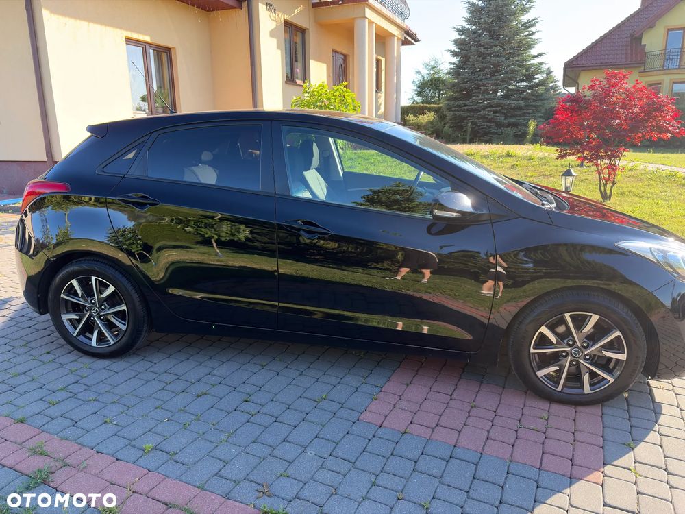 Hyundai i30 1.6 CRDi Classic - 11