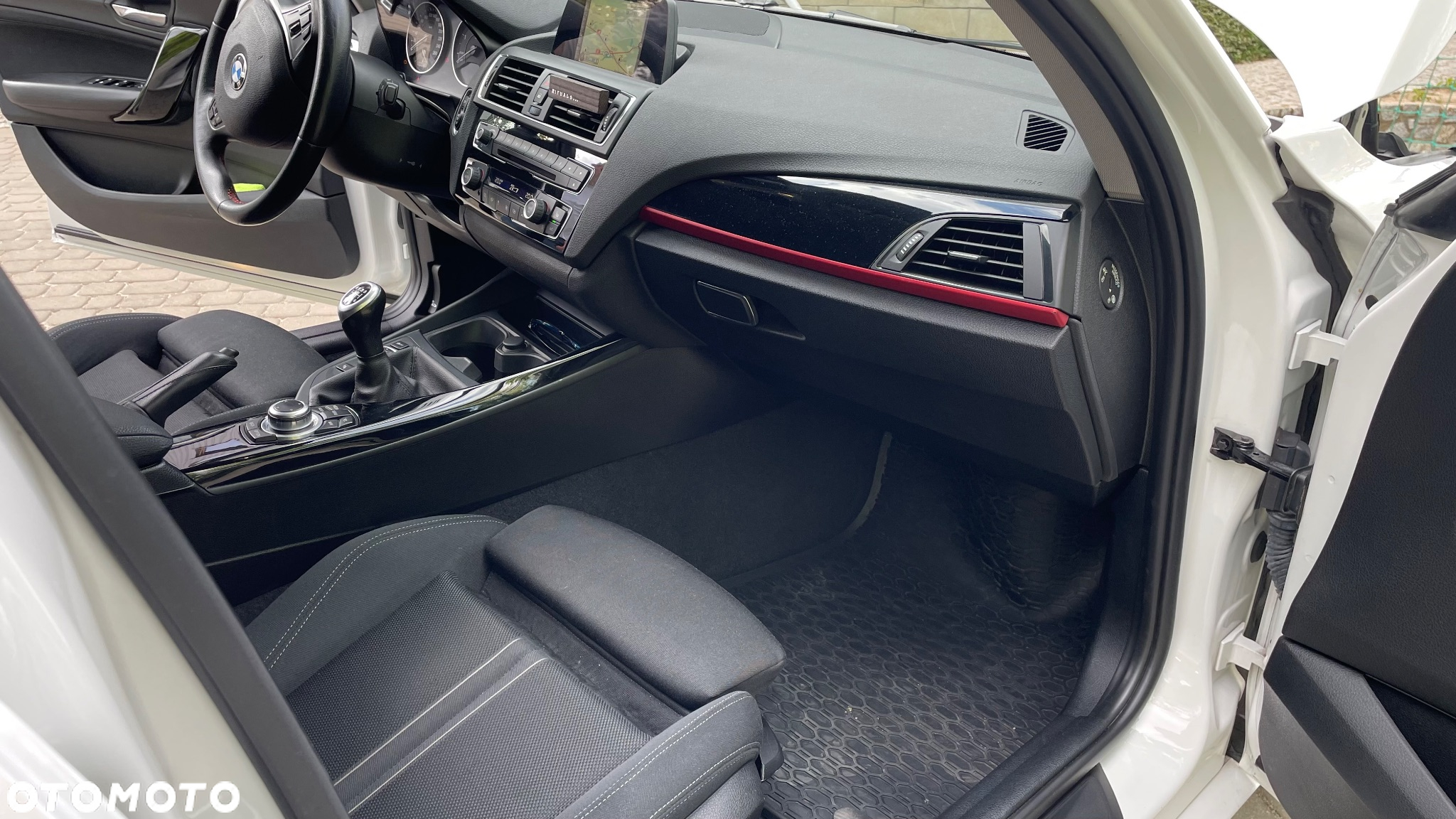 BMW Seria 1 116d EfficientDynamics Sport Line - 13